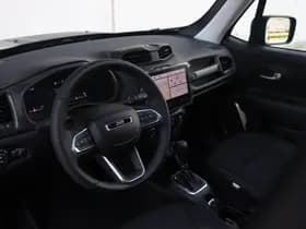 Jeep Renegade thumbnail 4