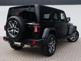 Jeep Wrangler thumbnail 2