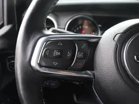 Jeep Wrangler thumbnail 12