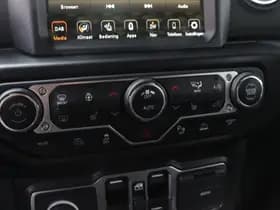 Jeep Wrangler thumbnail 14