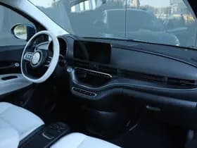 Fiat 500e La Prima 42 kWh | Pano | Technology | Winter | BTW | 17" thumbnail 17