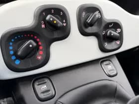 Fiat Panda 1.0 Hybrid Pandina | Airco | Carplay | Cruise | 5zits | PDC thumbnail 7