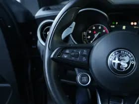 Alfa Romeo Stelvio thumbnail 22