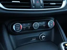 Alfa Romeo Stelvio thumbnail 33