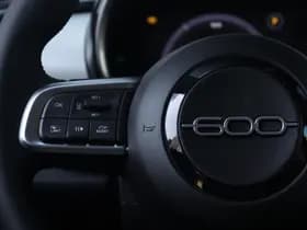 Fiat 600e La Prima 54 kWh | Navi | Camera | Carplay | 18" thumbnail 14