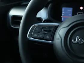 Jeep Avenger 1.2 e-Hybrid Summit | Navi | JBL | Camera | Winter | 18" thumbnail 9