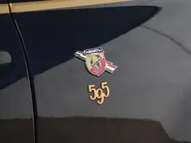 Abarth 595 1.4 T-Jet 165 PK Turbo Scorpione Oro | 1 of 2000 | 17" thumbnail 6