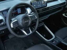 Jeep Avenger 1.2 e-Hybrid Summit | Navi | JBL | Camera | Winter | 18" thumbnail 13