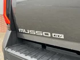 KGM Musso EV 80,6 kWh Platinum Marble Grey direct leverbaar thumbnail 23