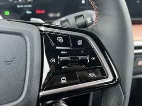 KGM Musso EV 80,6 kWh Platinum Marble Grey direct leverbaar thumbnail 28