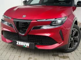 Alfa Romeo Junior Elettrica Speciale 54 kWh | Pano | Techno | 18" thumbnail 7
