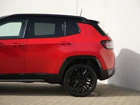 Jeep Compass 1.5T e-Hybrid 130 PK S | Leder | Winter | Camera | LED | 19" thumbnail 10