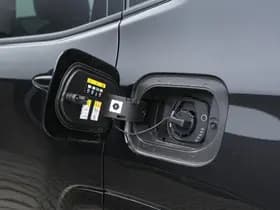 Jeep Compass 4xe 240 PK Hybrid S | Leder | Navi | Winter | Cam | 19" thumbnail 9