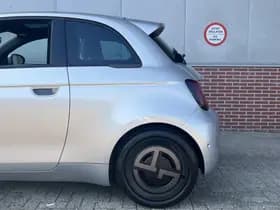 Fiat 500e Giorgio Armani Edition 42 kWh | LED | JBL | Limited Edition thumbnail 8