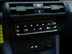 Fiat Grande Panda La Prima 44 kWh | Carplay | Camera | Winter | Cruise thumbnail 11