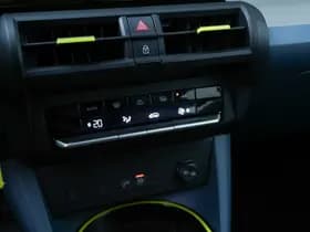 Fiat Grande Panda La Prima 44 kWh | Carplay | Camera | Winter | Cruise thumbnail 10