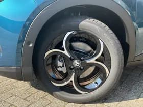 Alfa Romeo Junior 1.2 Turbo 136 PK Ibrida Speciale | Techno | Camera | 18" thumbnail 3