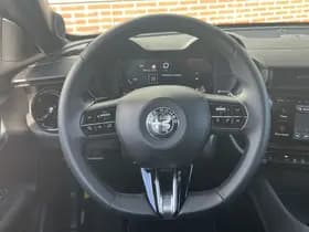 Alfa Romeo Junior 1.2 Turbo 136 PK Ibrida Speciale | Techno | Camera | 18" thumbnail 23