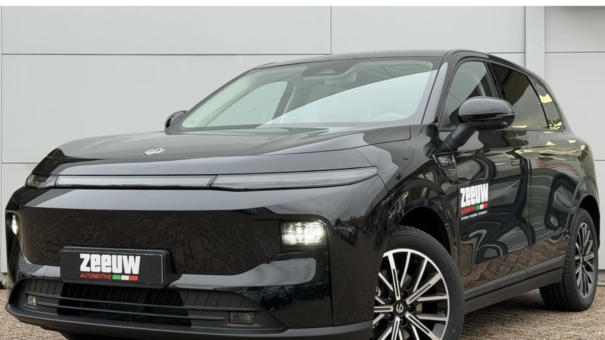 Leapmotor B10 Design ProMax 67.1 Nu te bestellen + Uit voorraad leverbaar! — foto 1