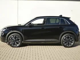 Fiat 600e La Prima 54 kWh | Navi | Camera | Carplay | 18" thumbnail 8