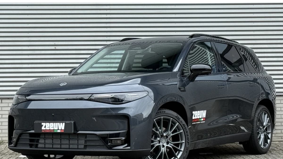 Leapmotor C10 Design 69.9 kWh 217 PK | Glazen Dak | 360cam | Winter | 20" — foto 1