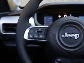 Jeep Avenger 1.2 e-Hybrid Summit | Pano | Navi | JBL | Camera | Winter thumbnail 13