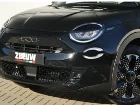 Fiat 600 1.2 Hybrid 110 PK La Prima | Navi | Camera | Carplay | Leder VERKOCHT thumbnail 2