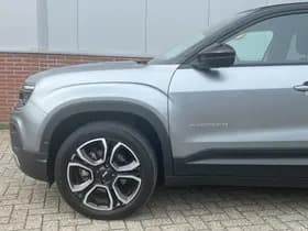 Jeep Avenger Summit 54kWh | Navi | Carplay | Camera | Clima | 18" thumbnail 9