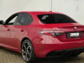 Alfa Romeo Giulia 2.0 Turbo 280 PK Competizione Q4 AWD | Pano | Veloce | 19" VERKOCHT thumbnail 19