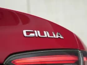 Alfa Romeo Giulia 2.0 Turbo 280 PK Competizione Q4 AWD | Pano | Veloce | 19" VERKOCHT thumbnail 25