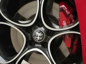 Alfa Romeo Giulia 2.0 Turbo 280 PK Competizione Q4 AWD | Pano | Veloce | 19" VERKOCHT thumbnail 27