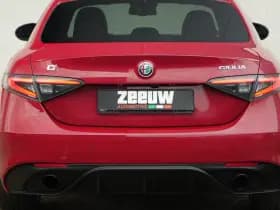 Alfa Romeo Giulia 2.0 Turbo 280 PK Competizione Q4 AWD | Pano | Veloce | 19" VERKOCHT thumbnail 28
