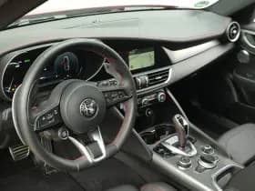 Alfa Romeo Giulia 2.0 Turbo 280 PK Competizione Q4 AWD | Pano | Veloce | 19" VERKOCHT thumbnail 30