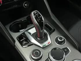 Alfa Romeo Giulia 2.0 Turbo 280 PK Competizione Q4 AWD | Pano | Veloce | 19" VERKOCHT thumbnail 44