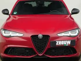 Alfa Romeo Giulia 2.0 Turbo 280 PK Competizione Q4 AWD | Pano | Veloce | 19" VERKOCHT thumbnail 6