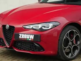 Alfa Romeo Giulia 2.0 Turbo 280 PK Competizione Q4 AWD | Pano | Veloce | 19" VERKOCHT thumbnail 10