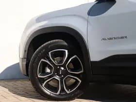 Jeep Avenger 1.2 e-Hybrid Summit | Navi | JBL | Camera | Winter | 18" thumbnail 25