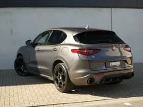 Alfa Romeo Stelvio thumbnail 2