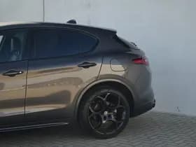 Alfa Romeo Stelvio thumbnail 13