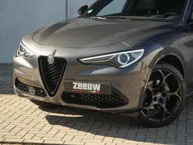 Alfa Romeo Stelvio thumbnail 5