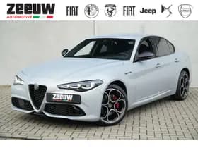 Alfa Romeo Giulia 2.0 Turbo 280 PK Competizione Q4 AWD | Harman | Veloce | 19"