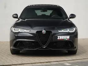 Alfa Romeo Giulia 2.0 Turbo 280 PK Competizione Q4 AWD | Pano | Veloce | 19" thumbnail 6