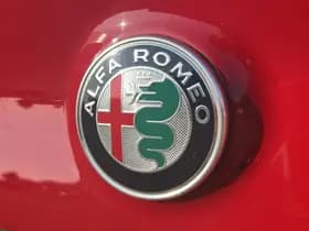 Alfa Romeo Giulia 2.0 Turbo 280 PK Super | Veloce | Navi | Xenon | 18" thumbnail 13