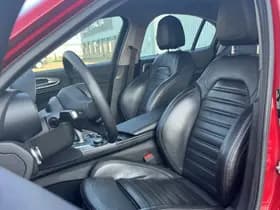 Alfa Romeo Giulia 2.0 Turbo 280 PK Super | Veloce | Navi | Xenon | 18" thumbnail 15