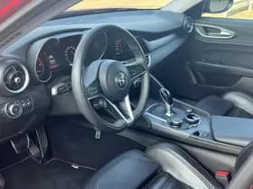 Alfa Romeo Giulia 2.0 Turbo 280 PK Super | Veloce | Navi | Xenon | 18" thumbnail 16