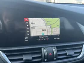 Alfa Romeo Giulia 2.0 Turbo 280 PK Super | Veloce | Navi | Xenon | 18" thumbnail 32