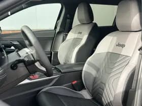 Jeep Compass 1.2 e-Hybrid First Edition | Pano | Premium Pack | Convenience thumbnail 13