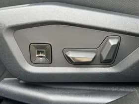 Jeep Compass 1.2 e-Hybrid First Edition | Pano | Premium Pack | Convenience thumbnail 15