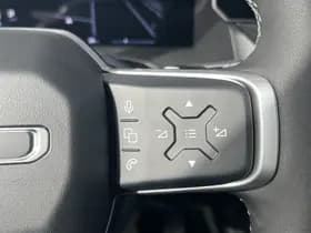 Jeep Compass 1.2 e-Hybrid First Edition | Pano | Premium Pack | Convenience thumbnail 23