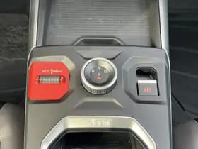 Jeep Compass 1.2 e-Hybrid First Edition | Pano | Premium Pack | Convenience thumbnail 29